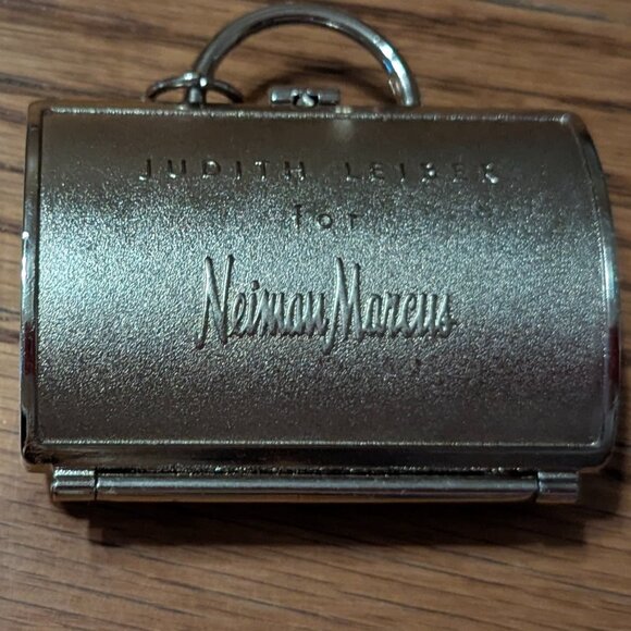 Vintage Judith Leiber for Neiman Marcus Butterfly Pill box And Key Chain - Picture 6 of 9